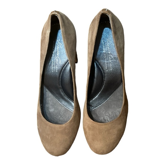 KENNETH COLE NewYork Tan Suede Heels - Picture 9 of 9